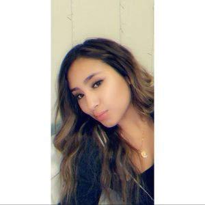 Meet your Posher, Vanessa